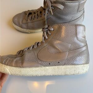 Very rare Nike snake print High-Top Sneakers